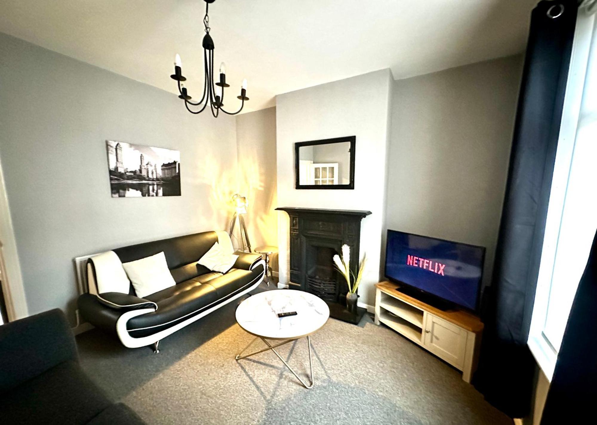Broomfield Place Ковънтри Екстериор снимка